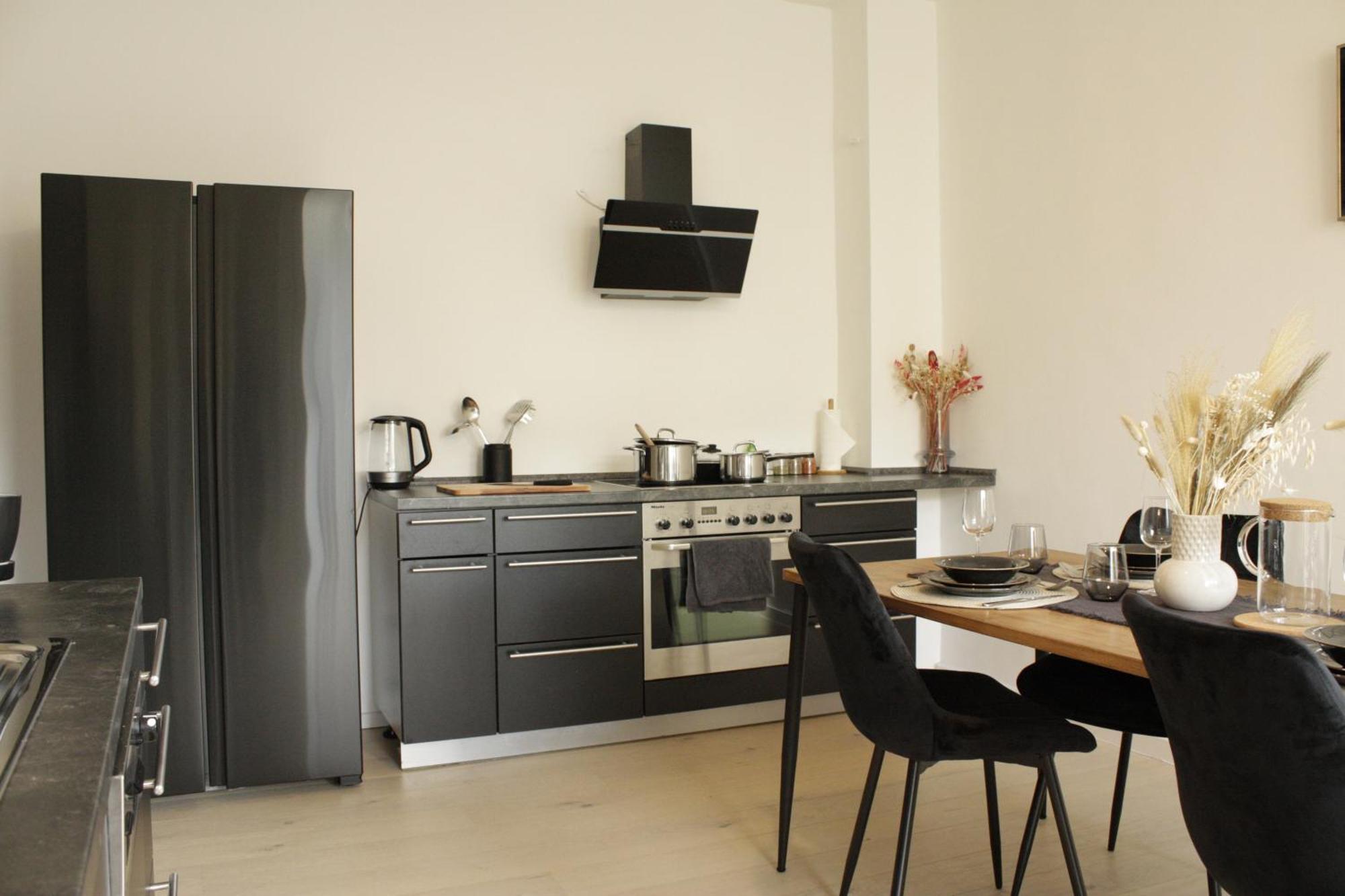 Spacestays Designer Apartment Netflix Wifi Playstation 4 Balkon إسن المظهر الخارجي الصورة